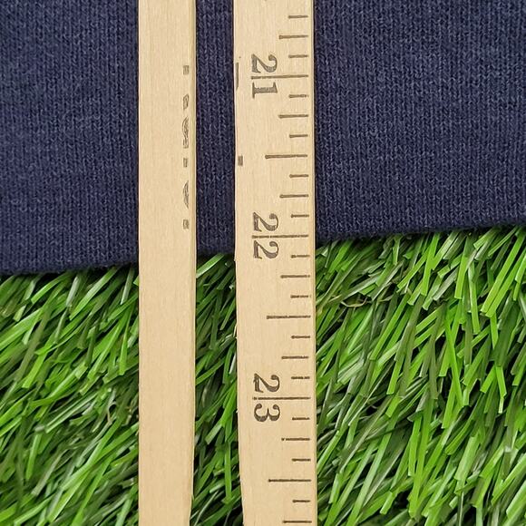 Vintage Lourdes Athletics Sweatshirt Women Medium 19x22 Crop - Picture 6 of 13